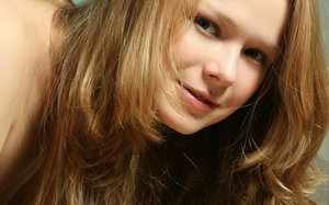 18 year old girl Hailey Little takes off yoga attire to stand naked